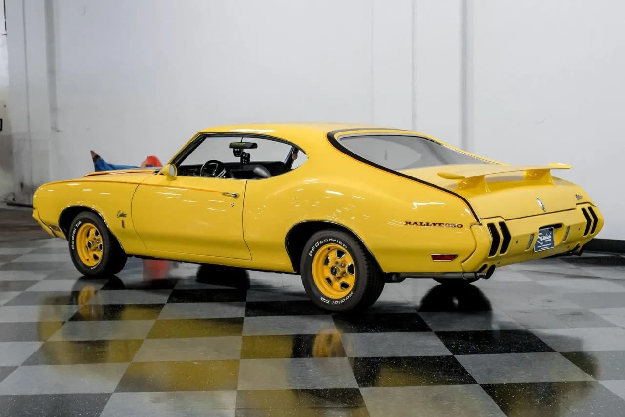 1970 Oldsmobile Cutlass Rallye 350 - Thumbnail 6
