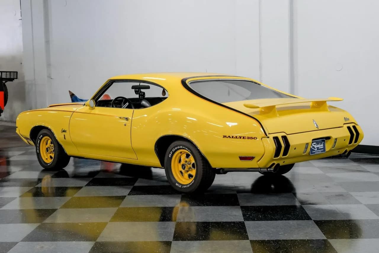 1970 Oldsmobile Cutlass Rallye 350 - Thumbnail 7
