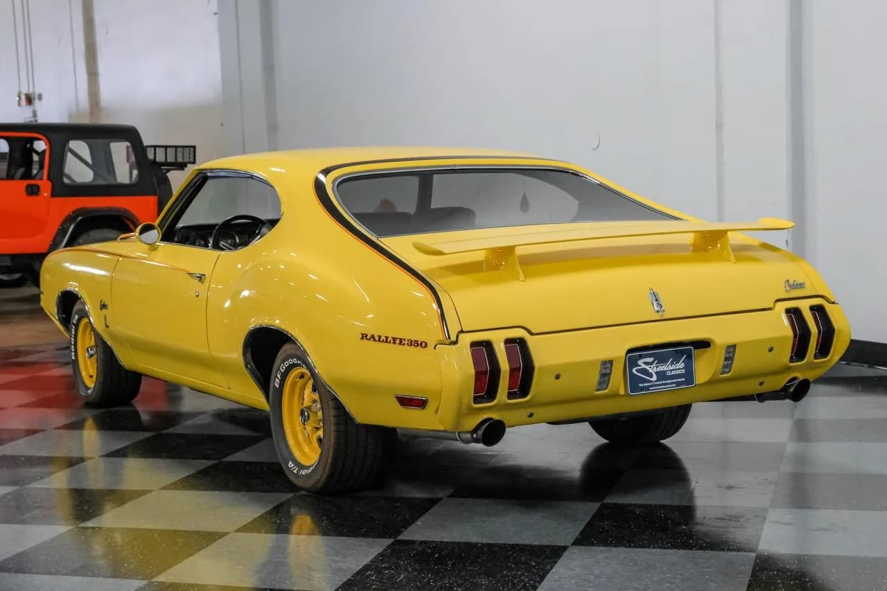 1970 Oldsmobile Cutlass Rallye 350 - Thumbnail 8