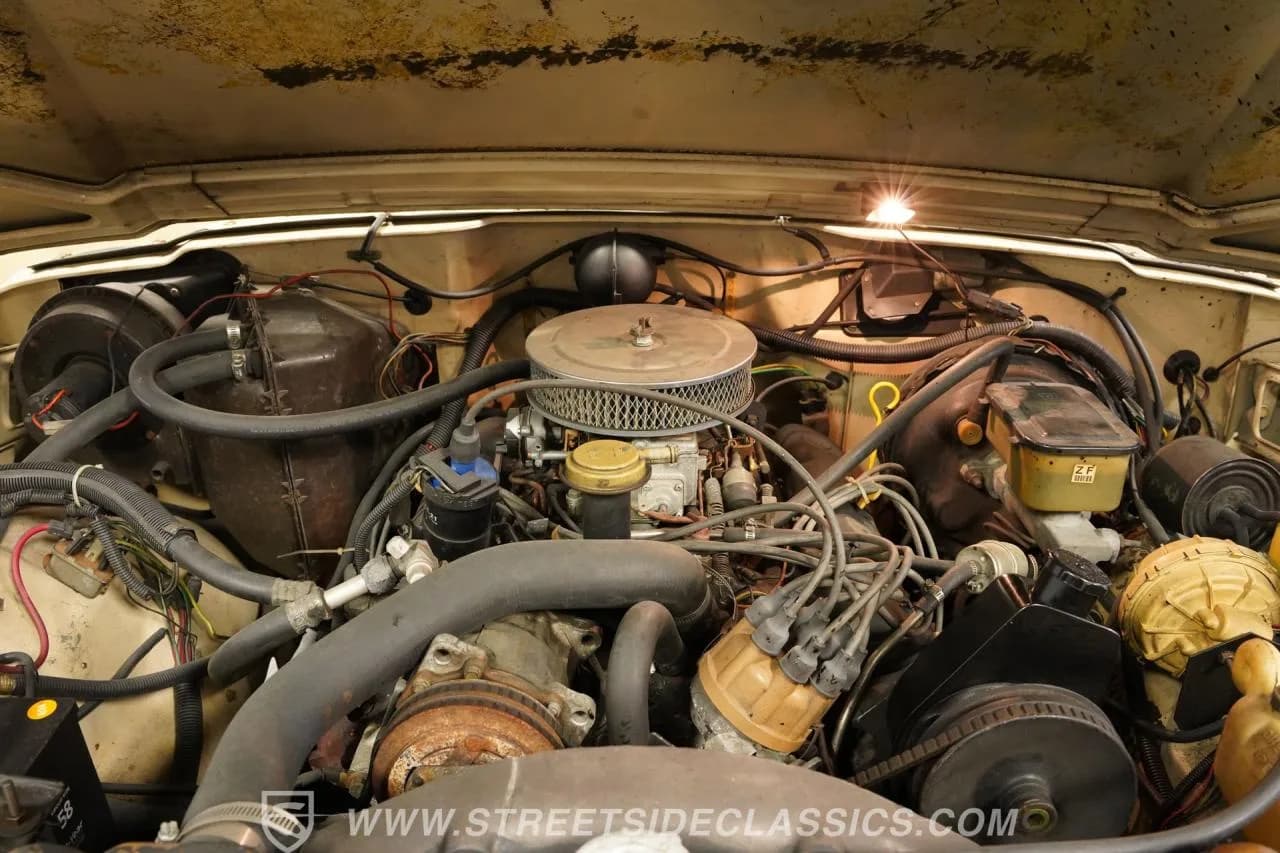 1989 Jeep Grand Wagoneer - Thumbnail 3