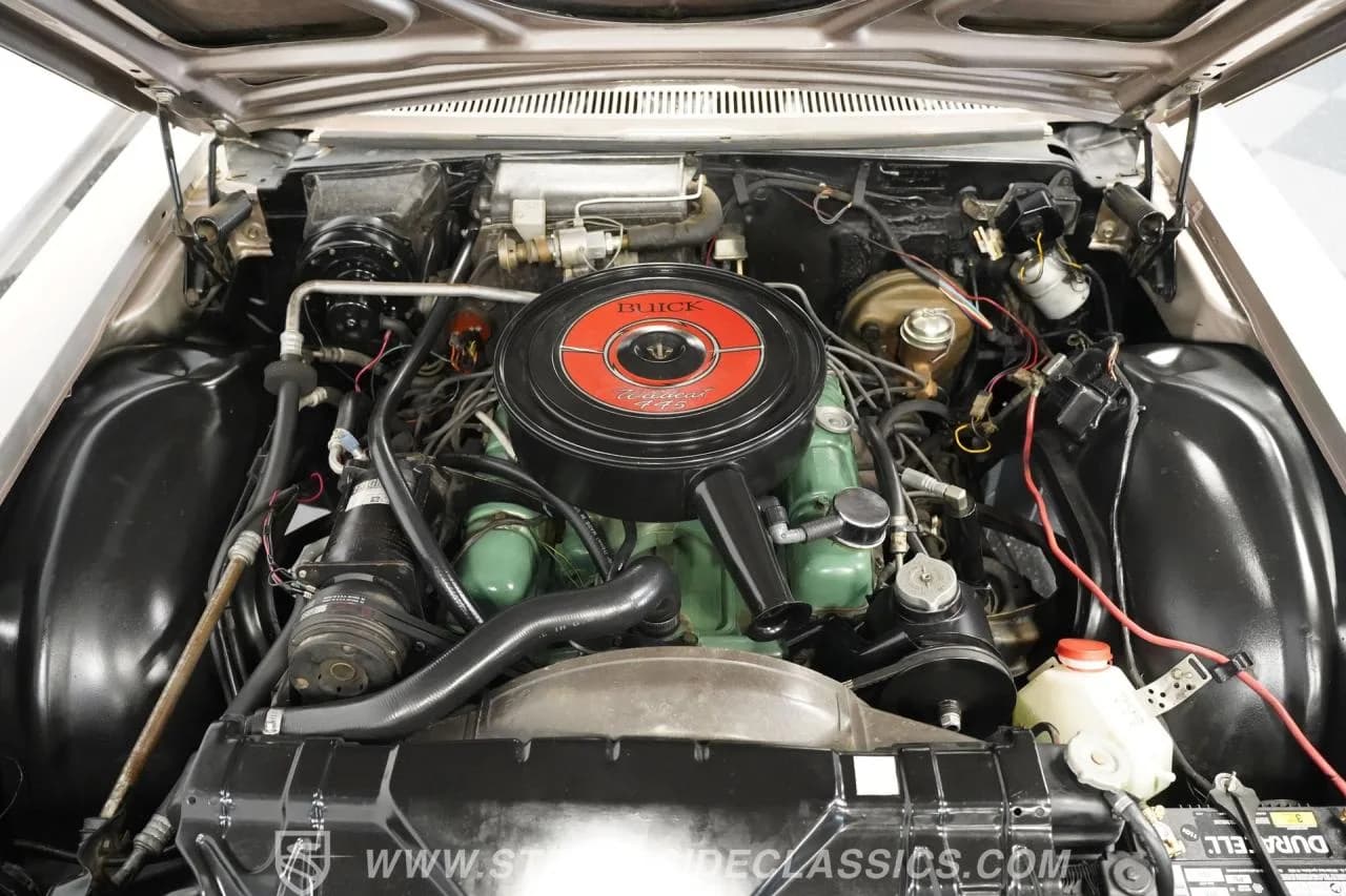 1965 Buick Electra 225 Custom - Thumbnail 4