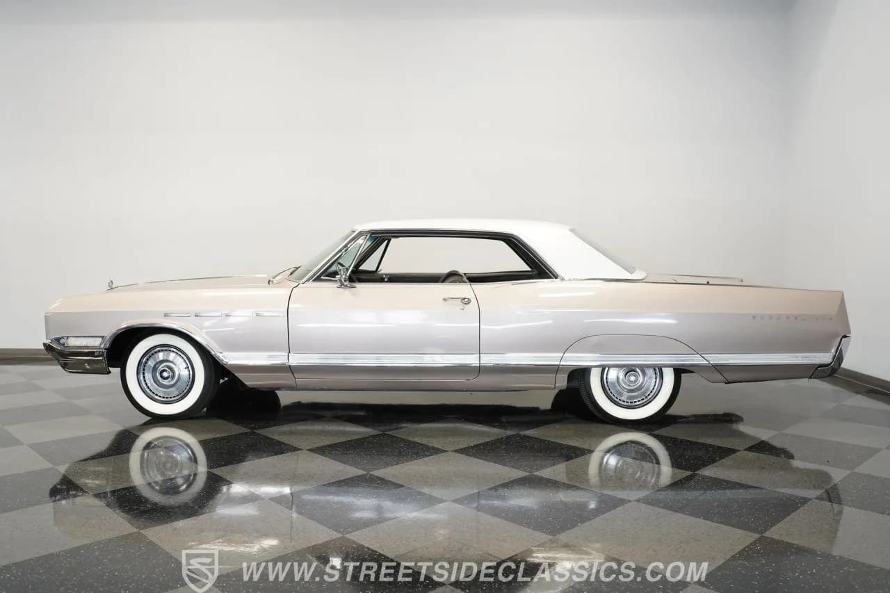 1965 Buick Electra 225 Custom - Thumbnail 2
