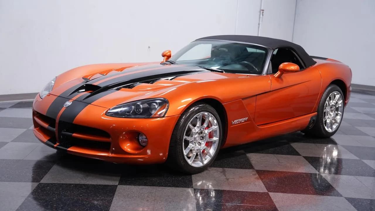 2010 Dodge Viper SRT-10 ROADSTER - Thumbnail 5