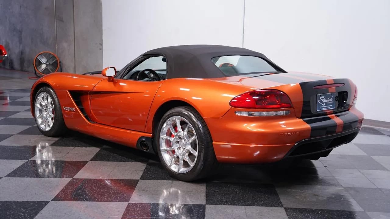 2010 Dodge Viper SRT-10 ROADSTER - Thumbnail 7