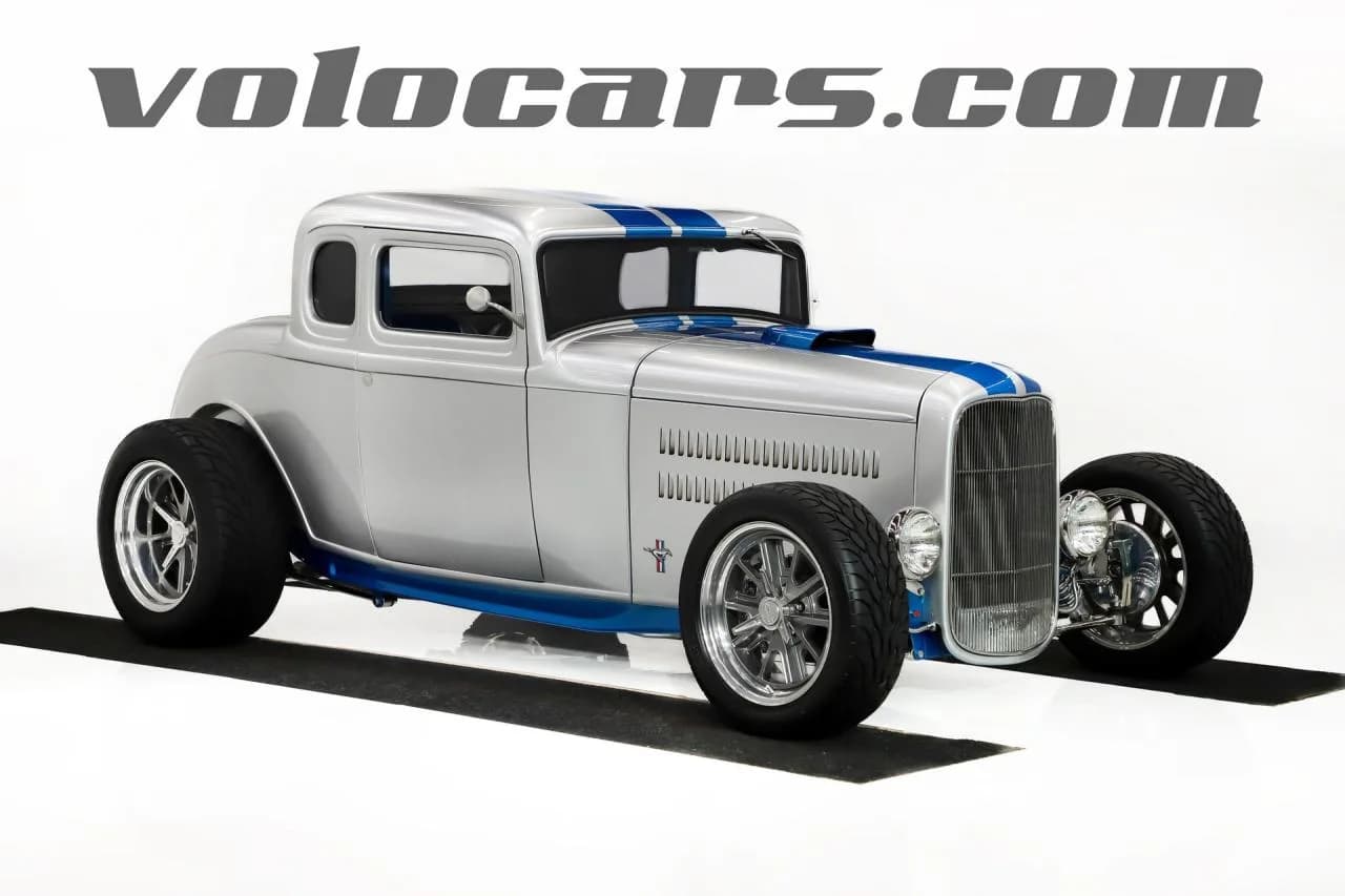1932 Ford Custom