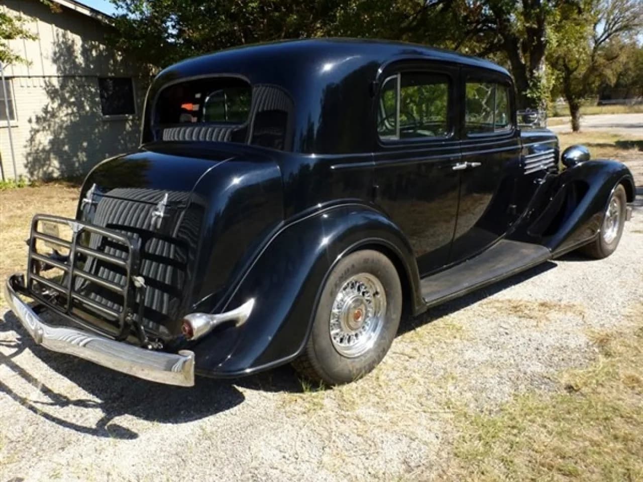 1935 Buick Series 90 Sedan - Thumbnail 6