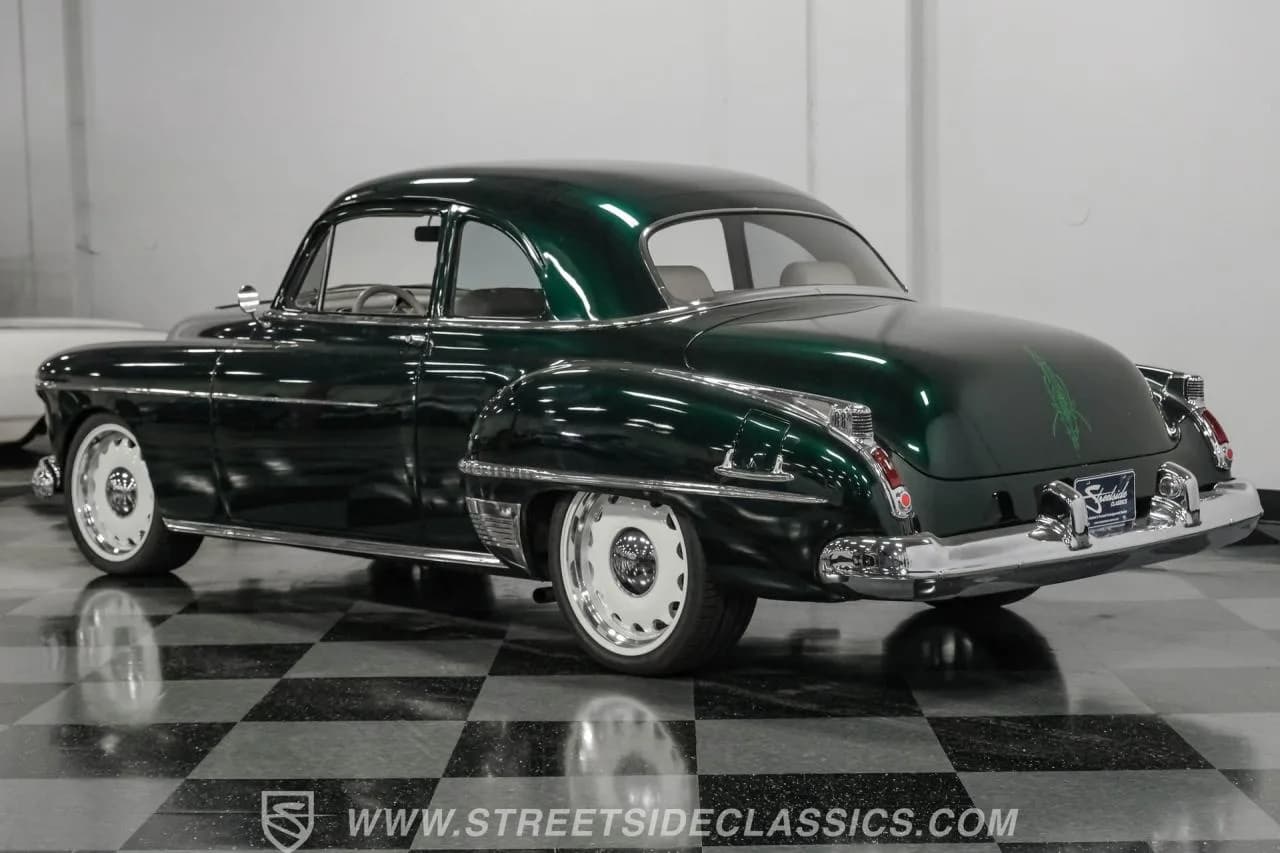1950 Oldsmobile 88 - Thumbnail 7