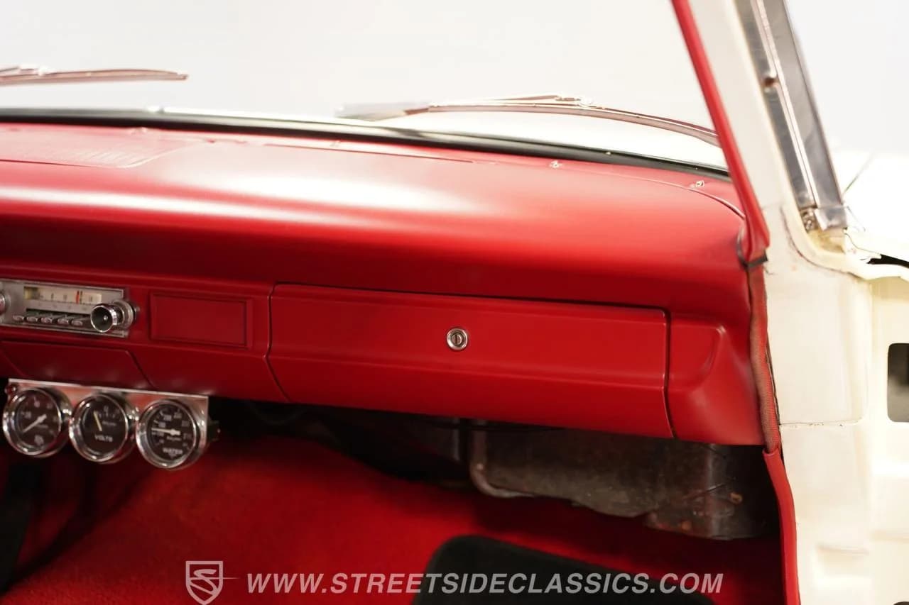 1963 Ford 300 - Thumbnail 6