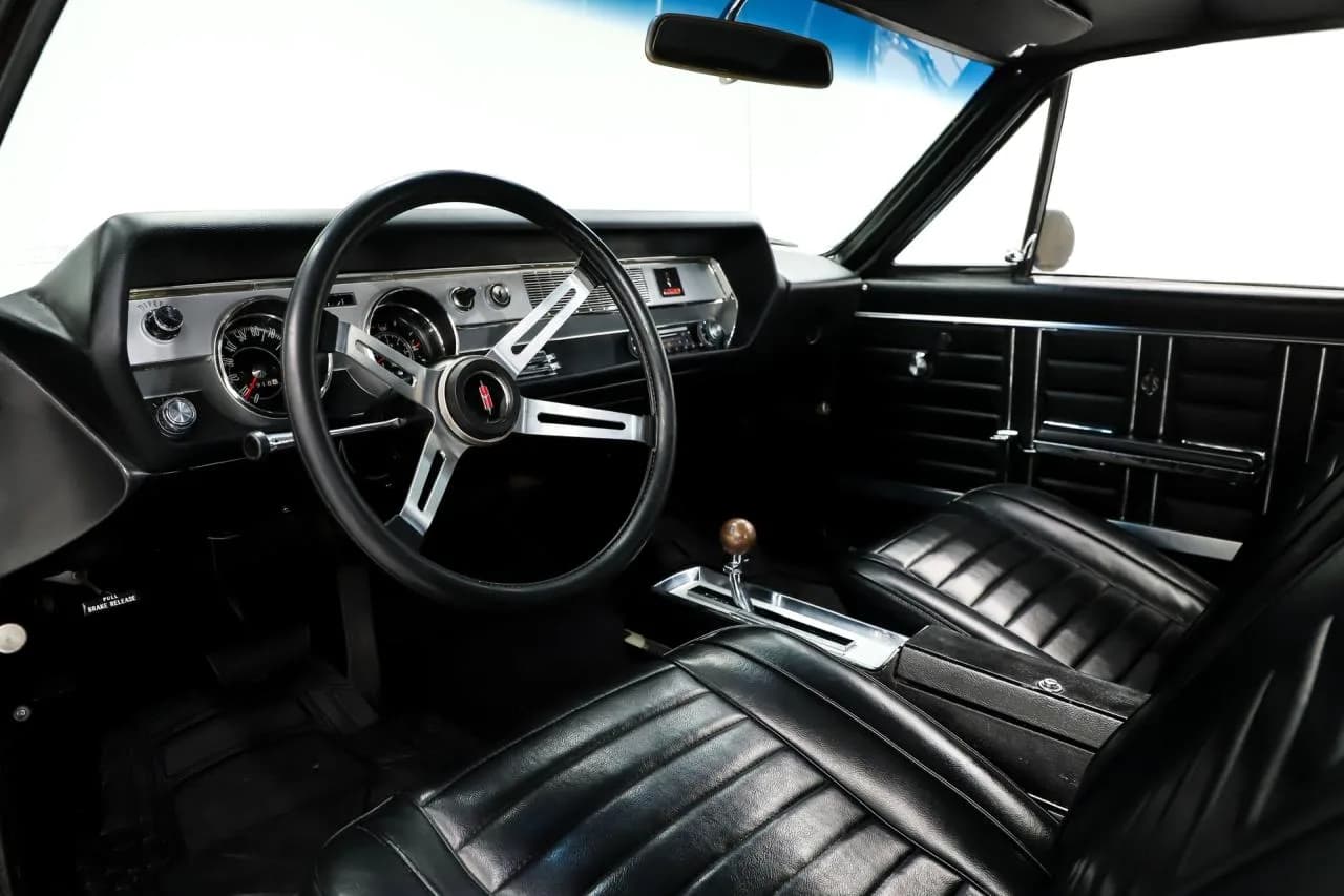 1967 Oldsmobile 442 - Thumbnail 2