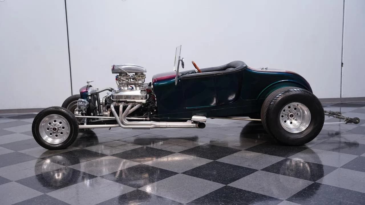 1927 Ford Model T Dove Tail Roadster - Thumbnail 2