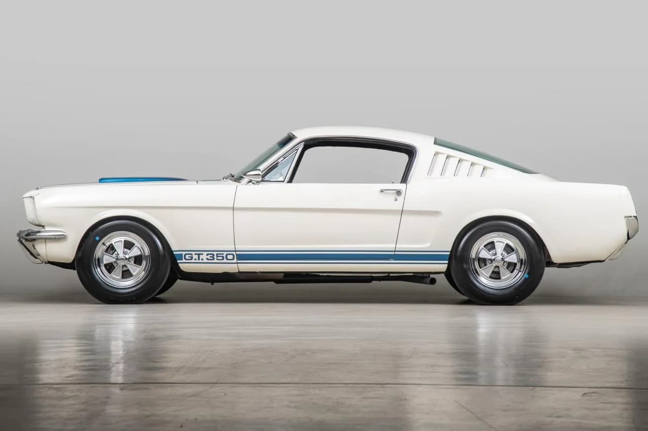1965 Shelby Mustang GT 350 - Thumbnail 3