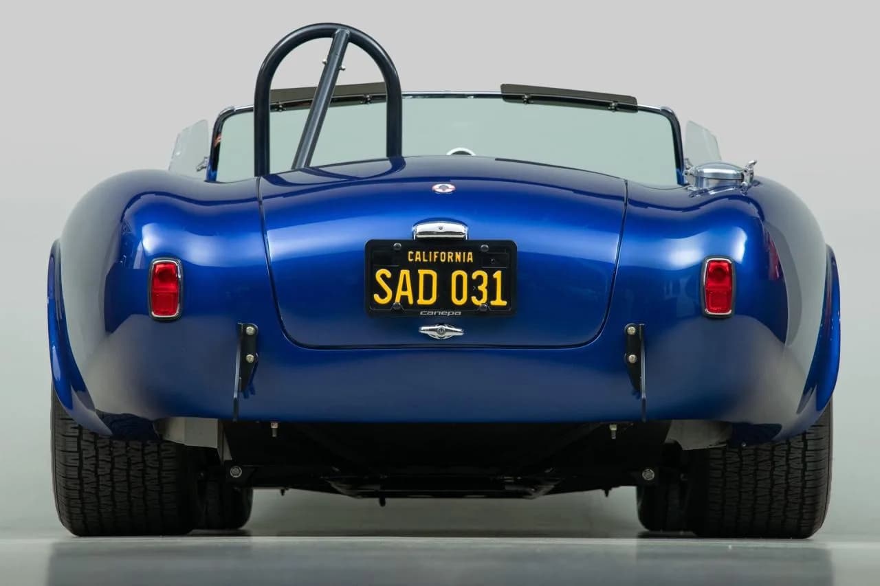 1965 Shelby Cobra 427 S/C - Thumbnail 8