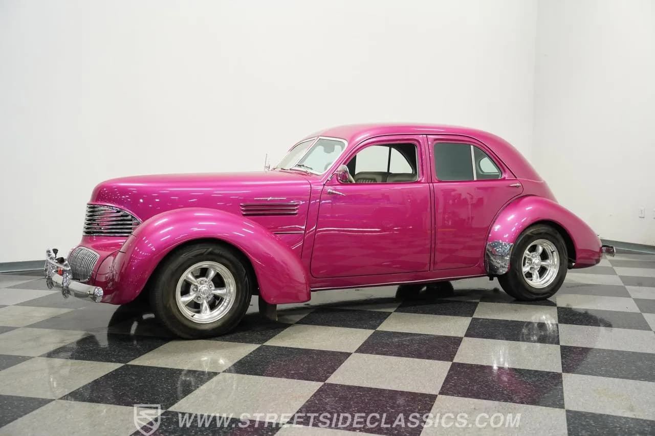 1941 Graham Hollywood Supercharged - Thumbnail 6