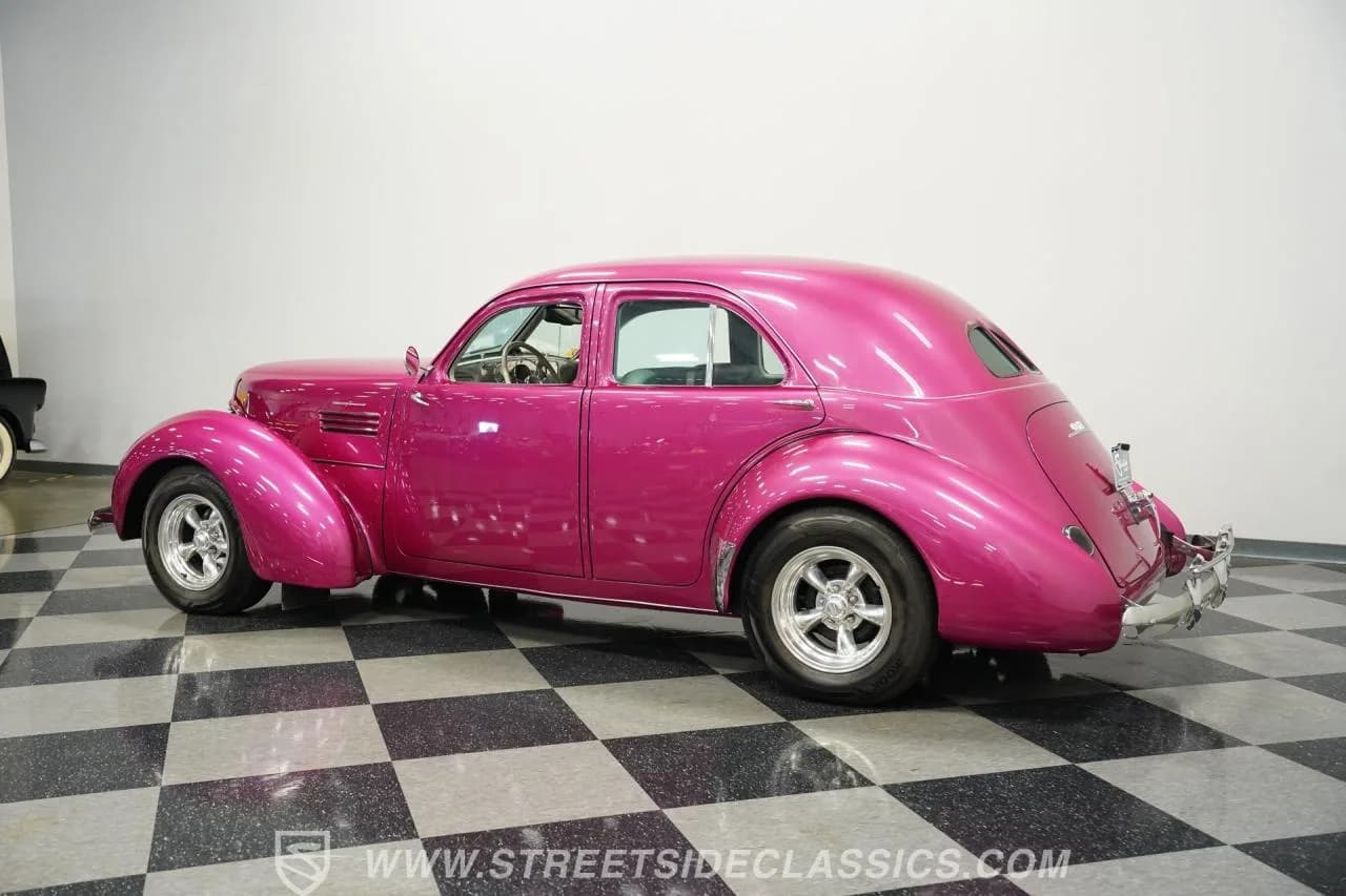 1941 Graham Hollywood Supercharged - Thumbnail 8