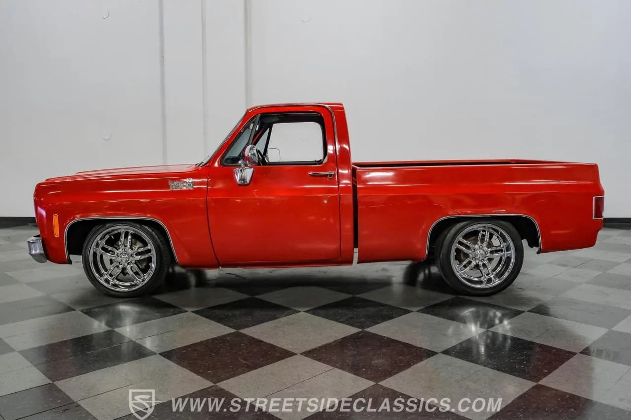 1975 Chevrolet C10 - Thumbnail 6