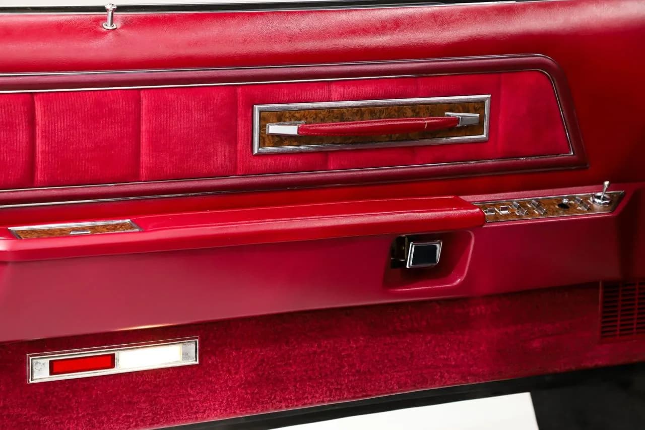 1973 Lincoln Continental MK IV Silver Luxury - Thumbnail 6