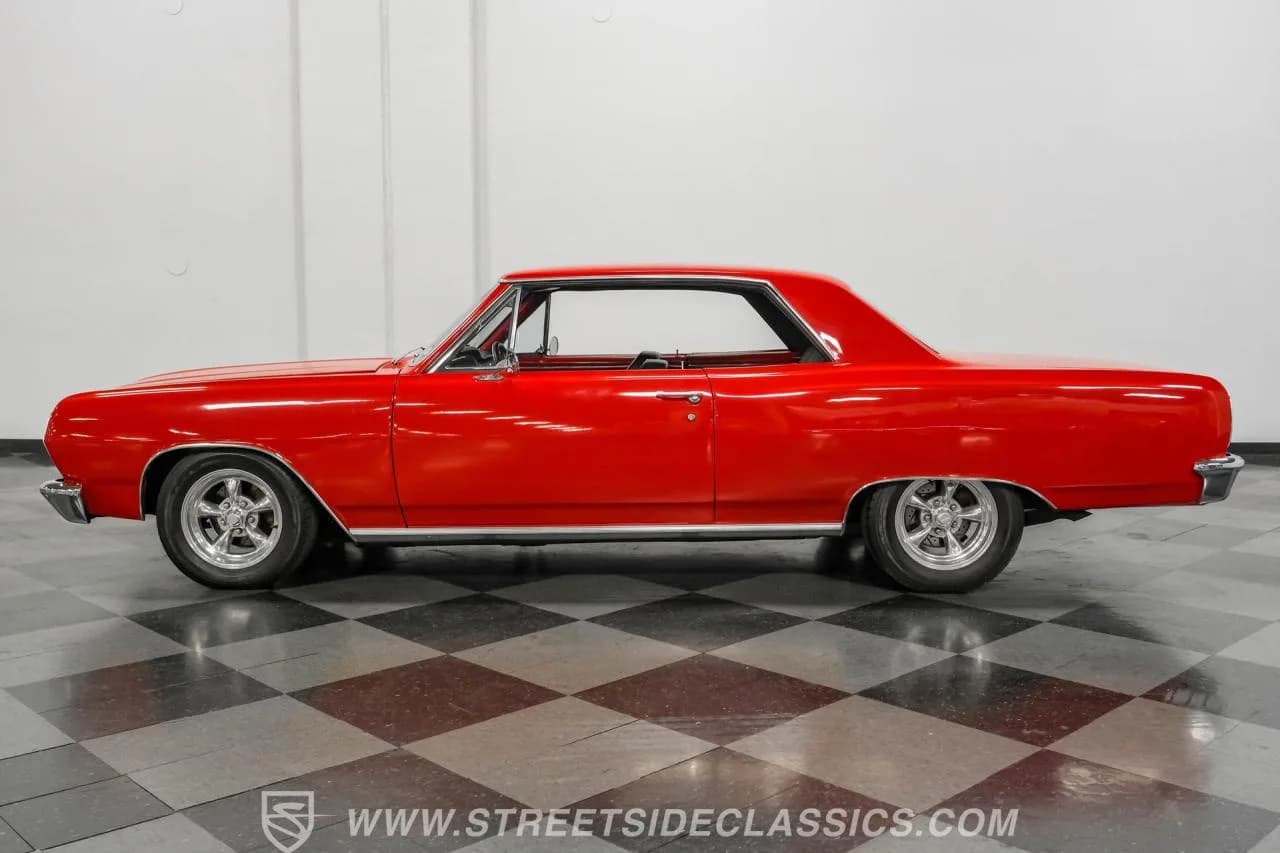 1965 Chevrolet Chevelle Malibu - Thumbnail 2