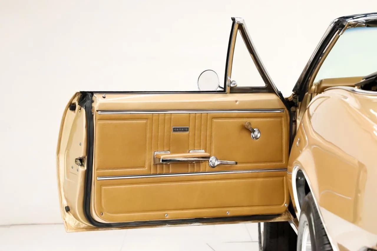 1967 Chevrolet Camaro Restomod - Thumbnail 7