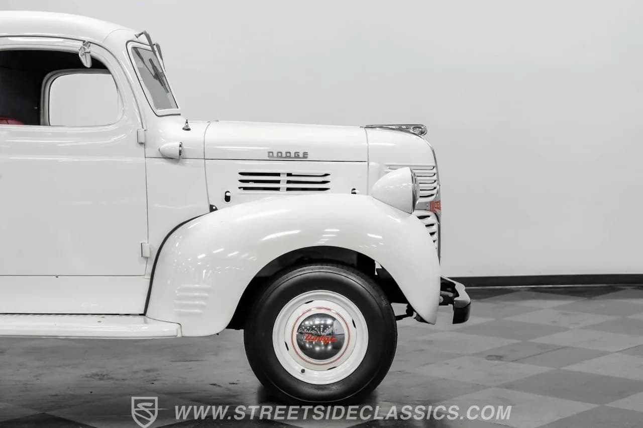 1947 Dodge Pickup - Thumbnail 4