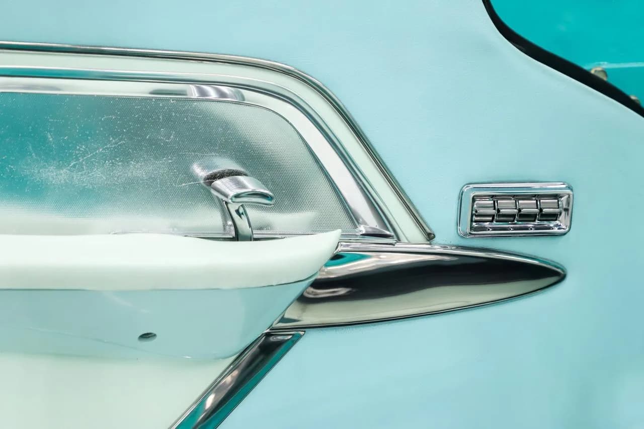1957 Chrysler New Yorker - Thumbnail 7