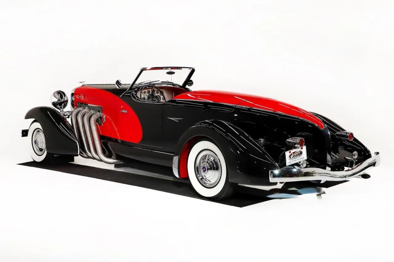 1932 Duesenberg II Speedster - Thumbnail 6
