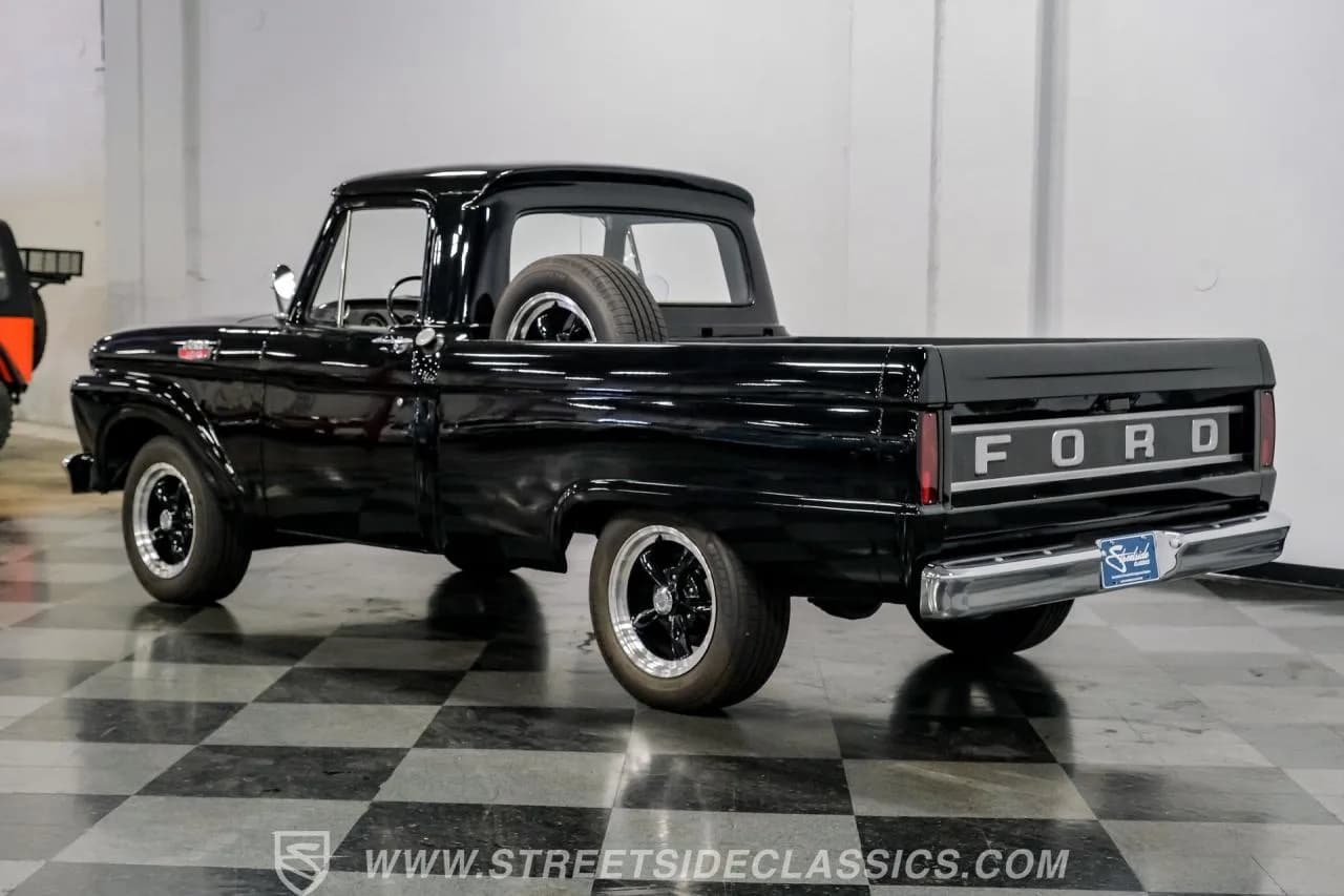 1964 Ford F-100 - Thumbnail 8