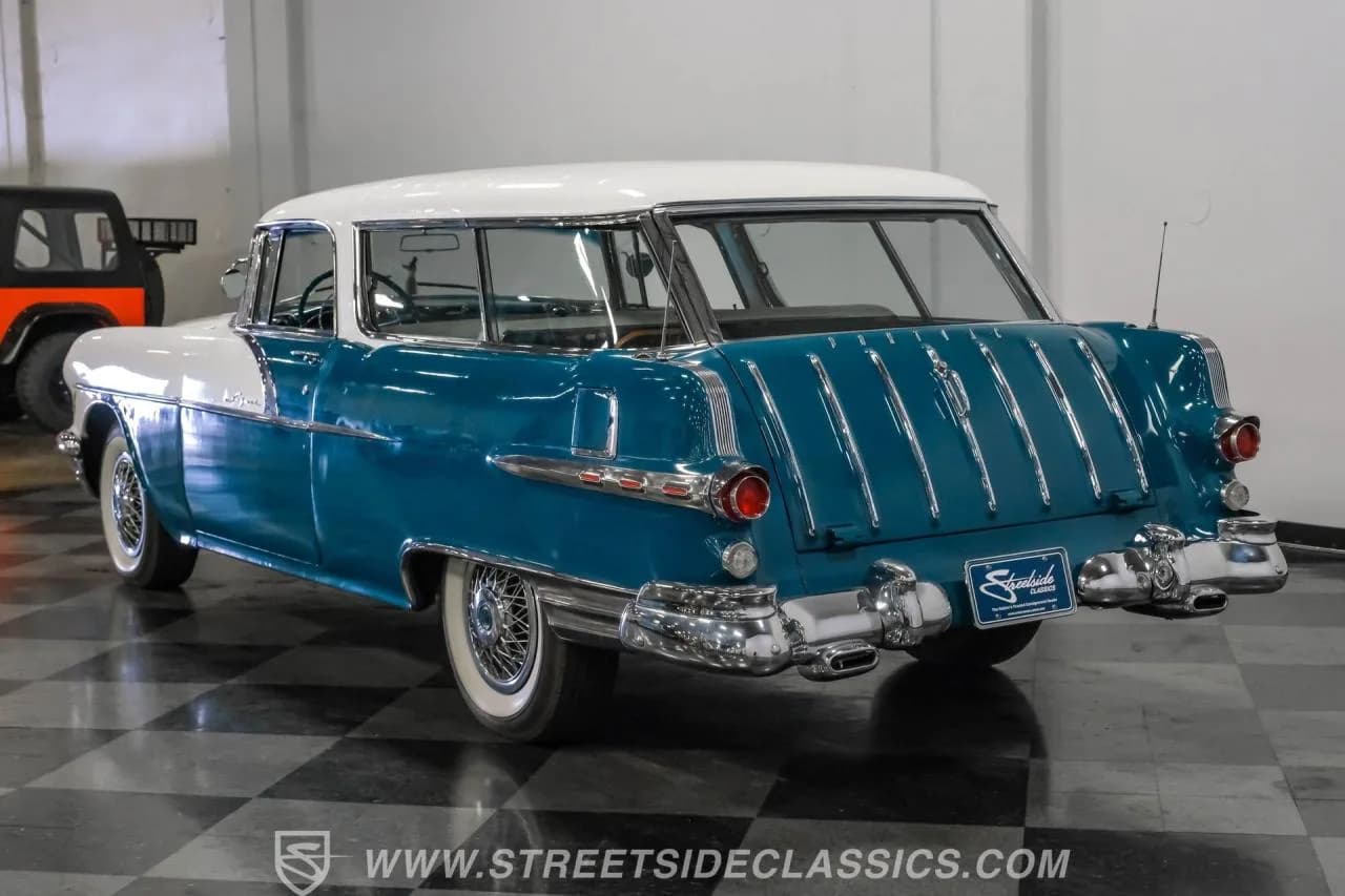 1956 Pontiac Star Chief Custom Safari - Thumbnail 8