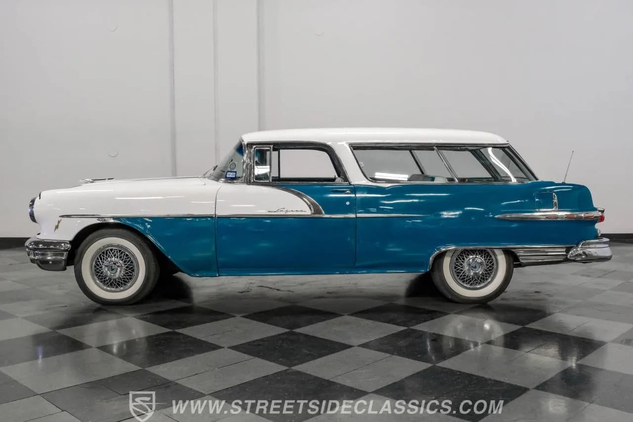 1956 Pontiac Star Chief Custom Safari - Thumbnail 2
