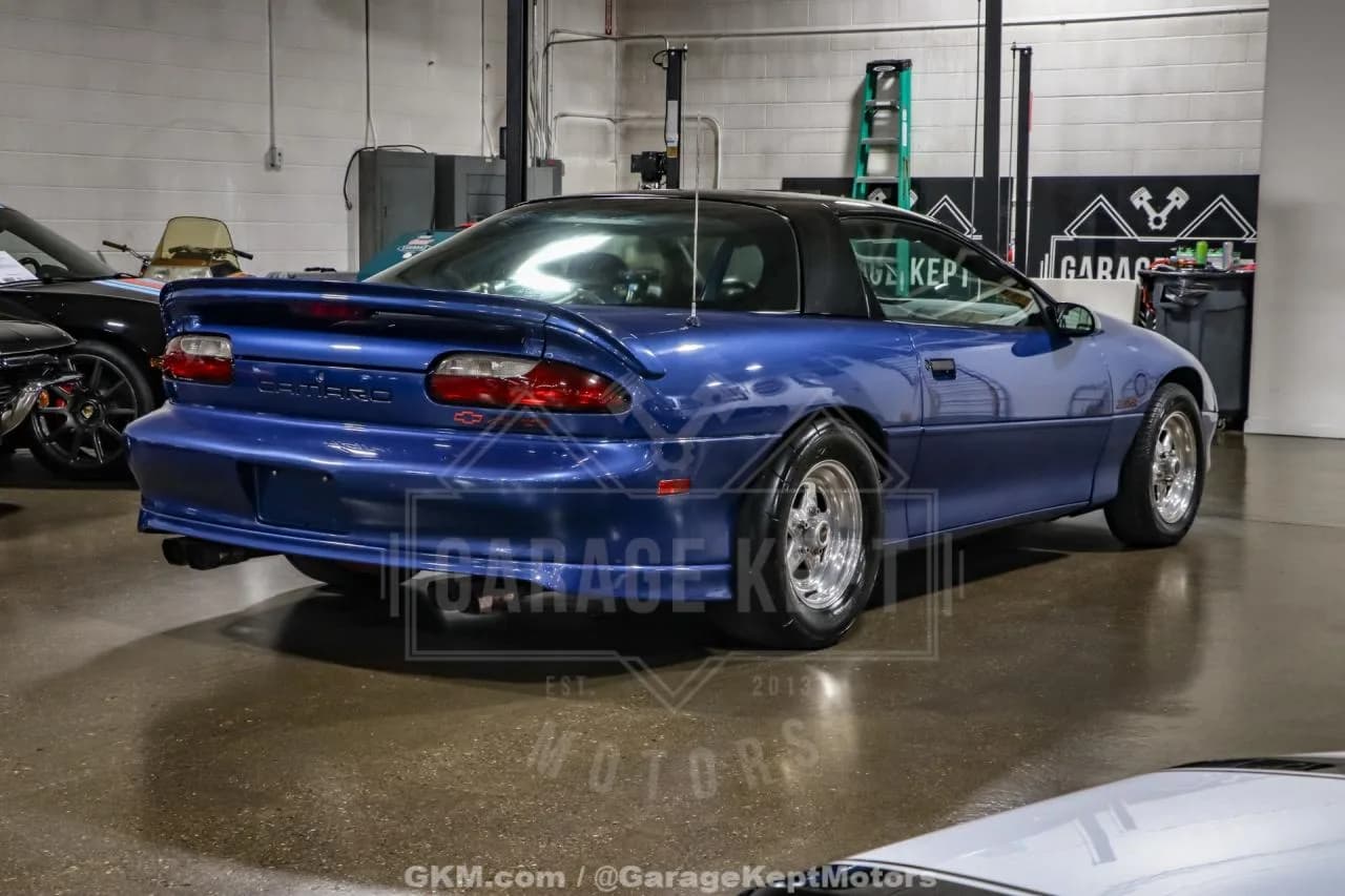 1994 Chevrolet Camaro - Thumbnail 8