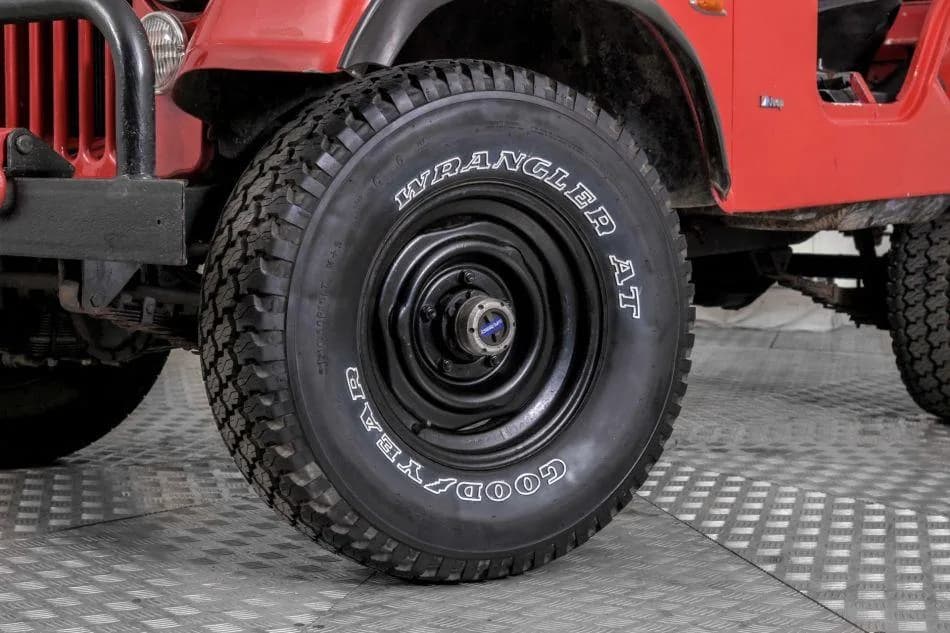 1952 Willys M38A1 - Thumbnail 4