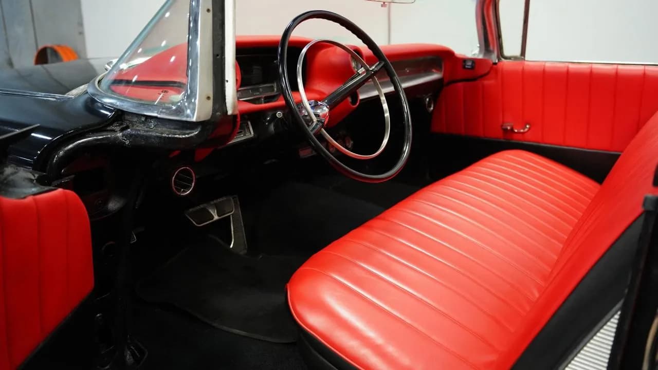 1959 Cadillac Convertible Hard Rock Atlanta - Thumbnail 4