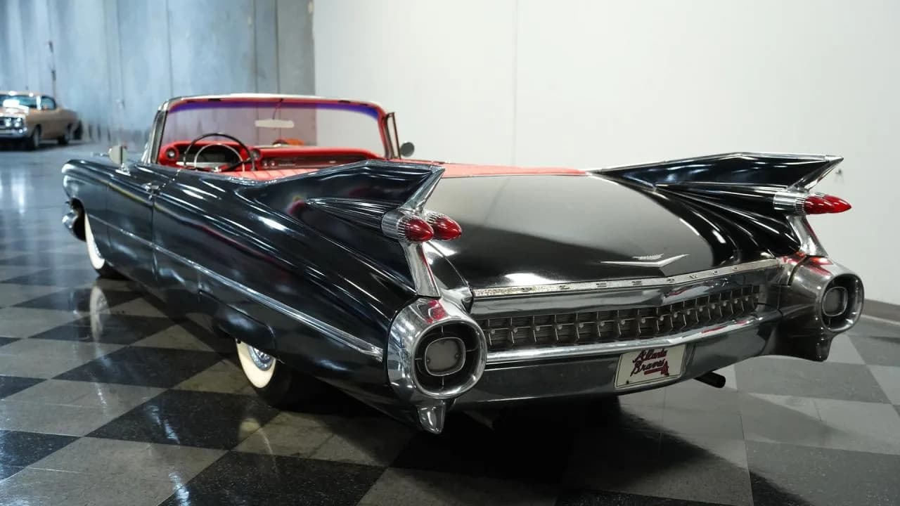 1959 Cadillac Convertible Hard Rock Atlanta - Thumbnail 8