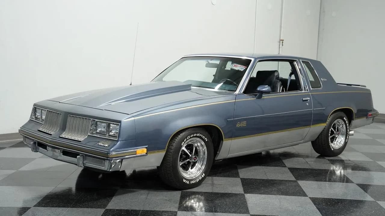 1984 Oldsmobile Cutlass LS3 Restomod - Thumbnail 6