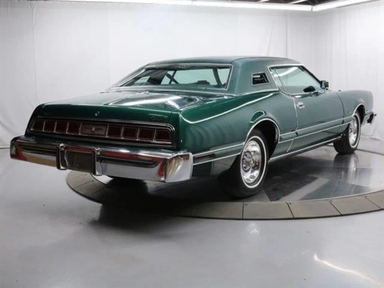 1976 Ford Thunderbird - Thumbnail 7