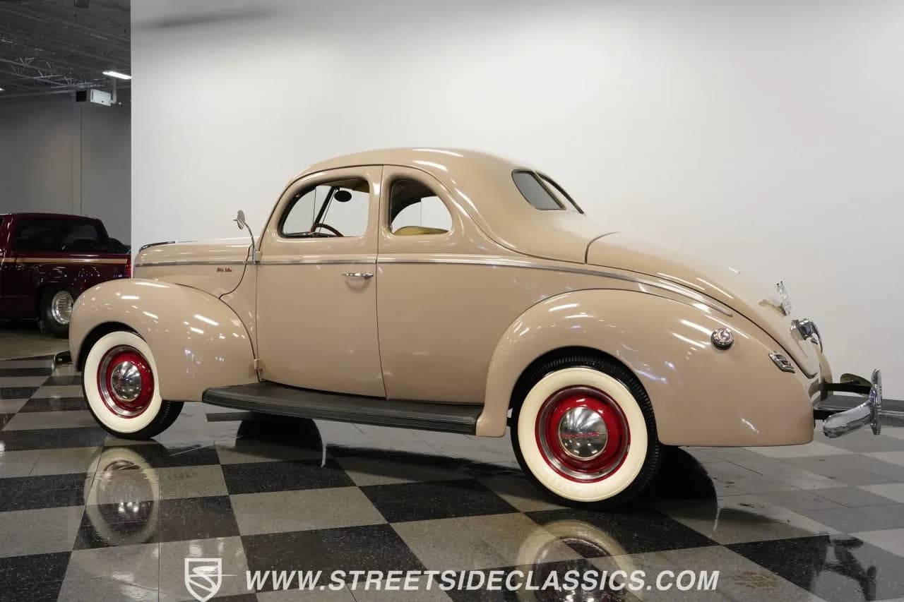 1940 Ford Deluxe Business Coupe - Thumbnail 8