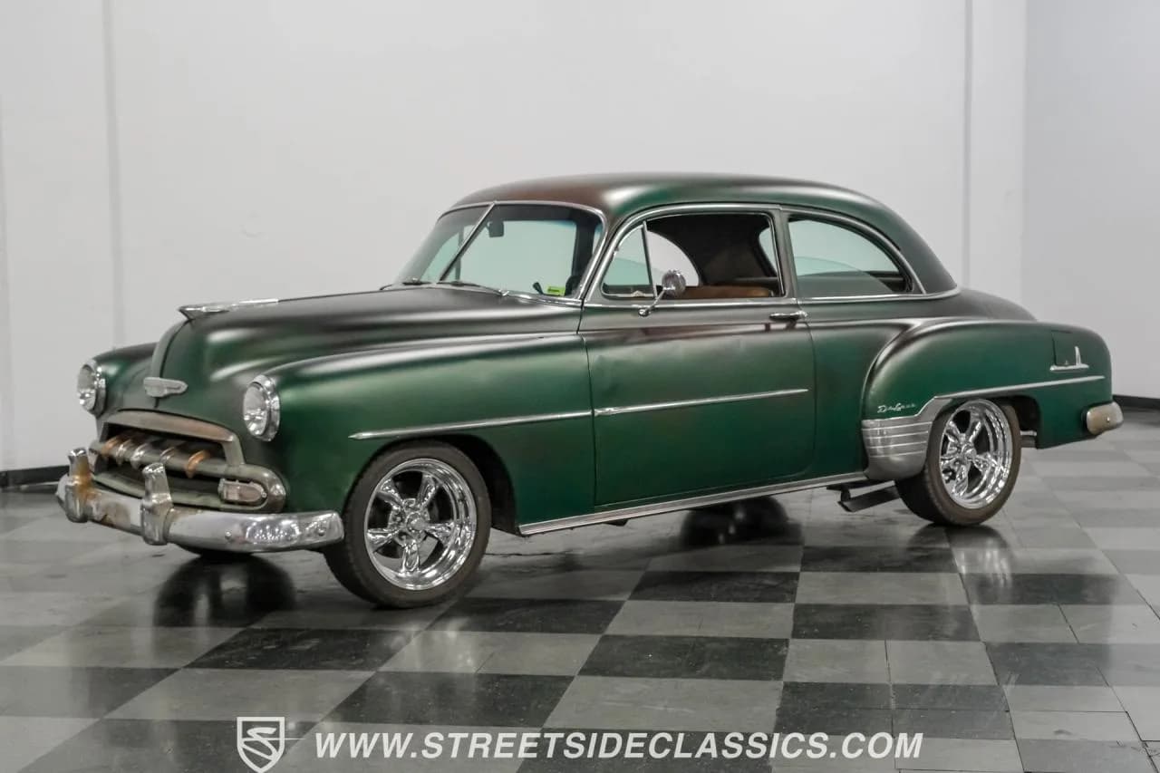 1952 Chevrolet Fleetline Patina Restomod - Thumbnail 5