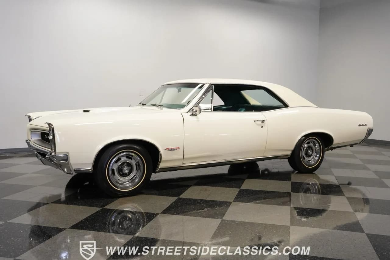 1966 Pontiac GTO Tri Power - Thumbnail 6