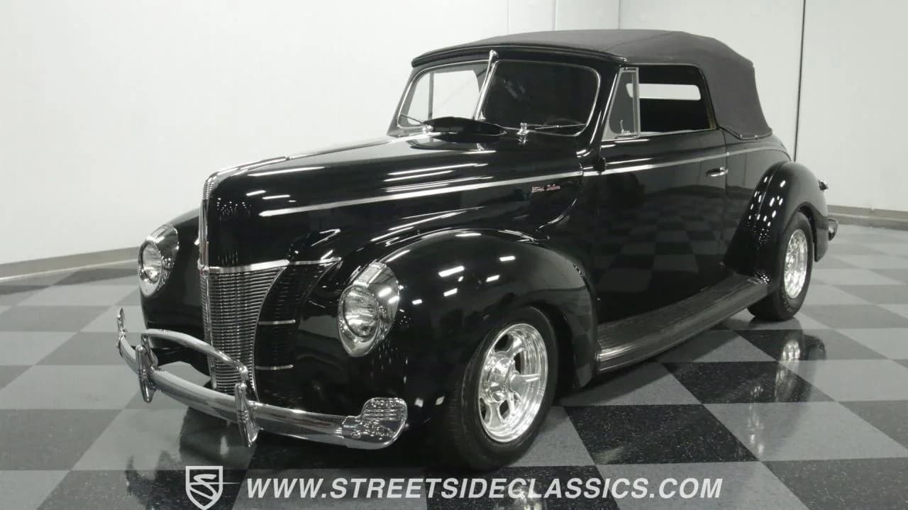 1940 Ford Deluxe Convertible - Thumbnail 5