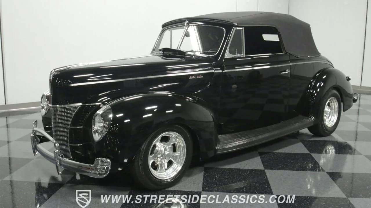1940 Ford Deluxe Convertible - Thumbnail 6