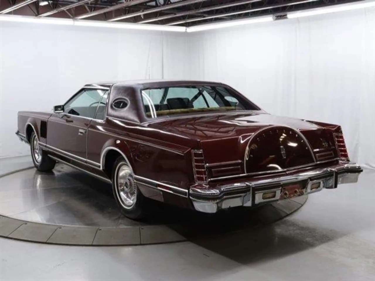 1977 Lincoln Continental Mark V - Thumbnail 5
