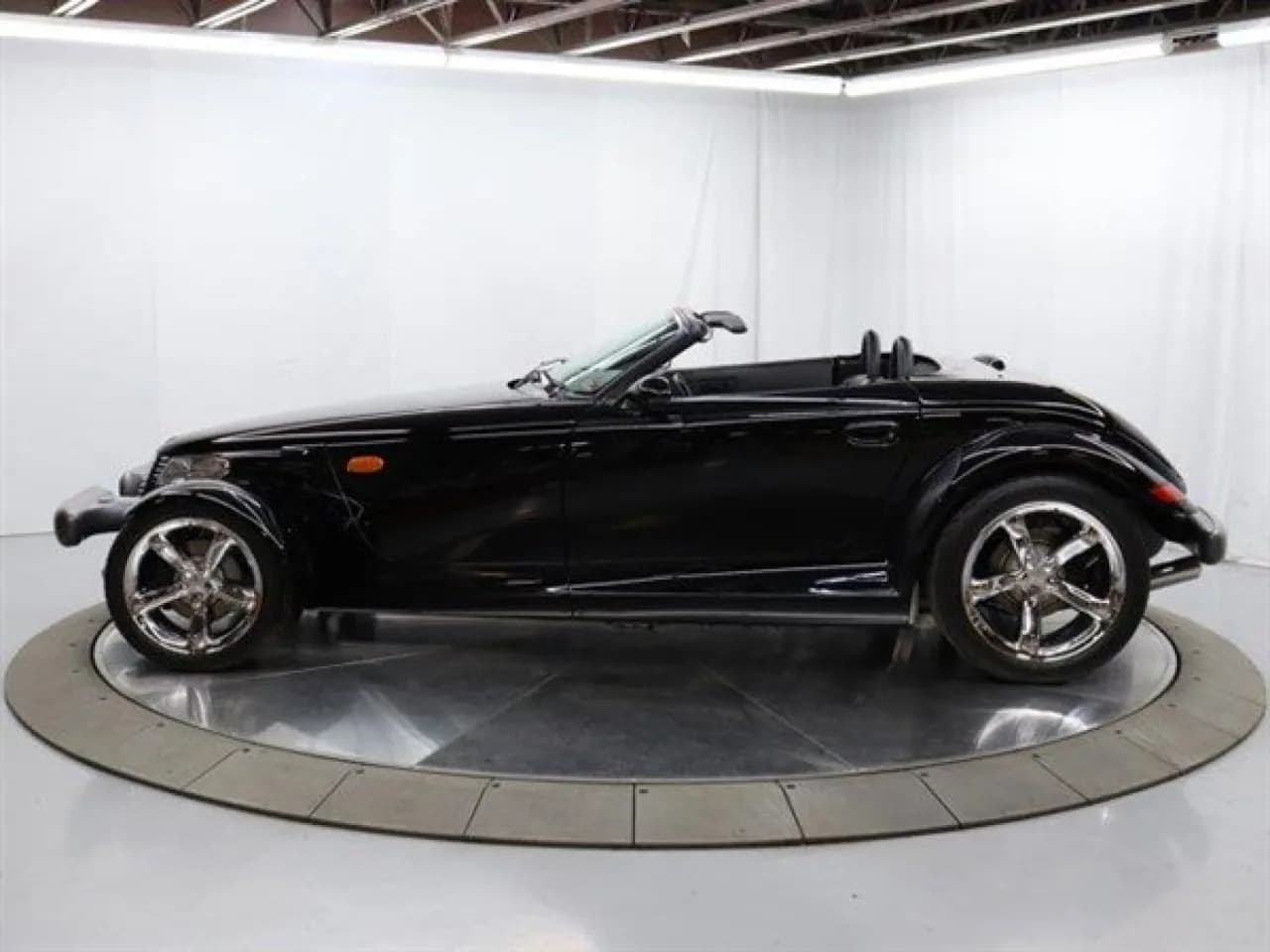1999 Plymouth Prowler - Thumbnail 4