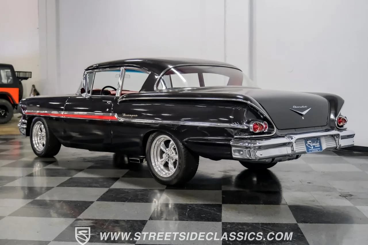 1958 Chevrolet Biscayne Restomod - Thumbnail 7