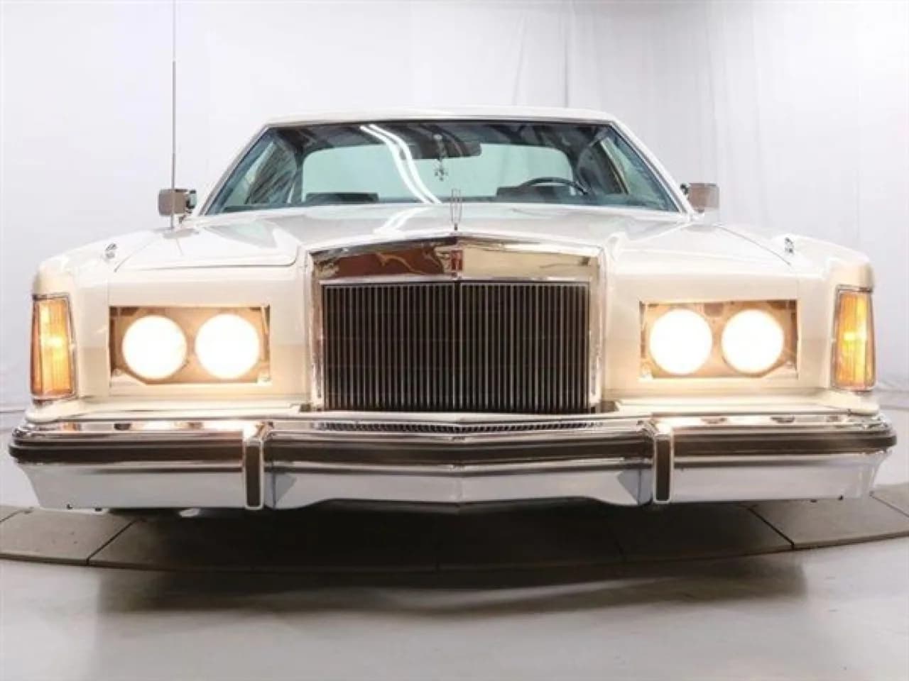 1978 Lincoln Continental - Thumbnail 4