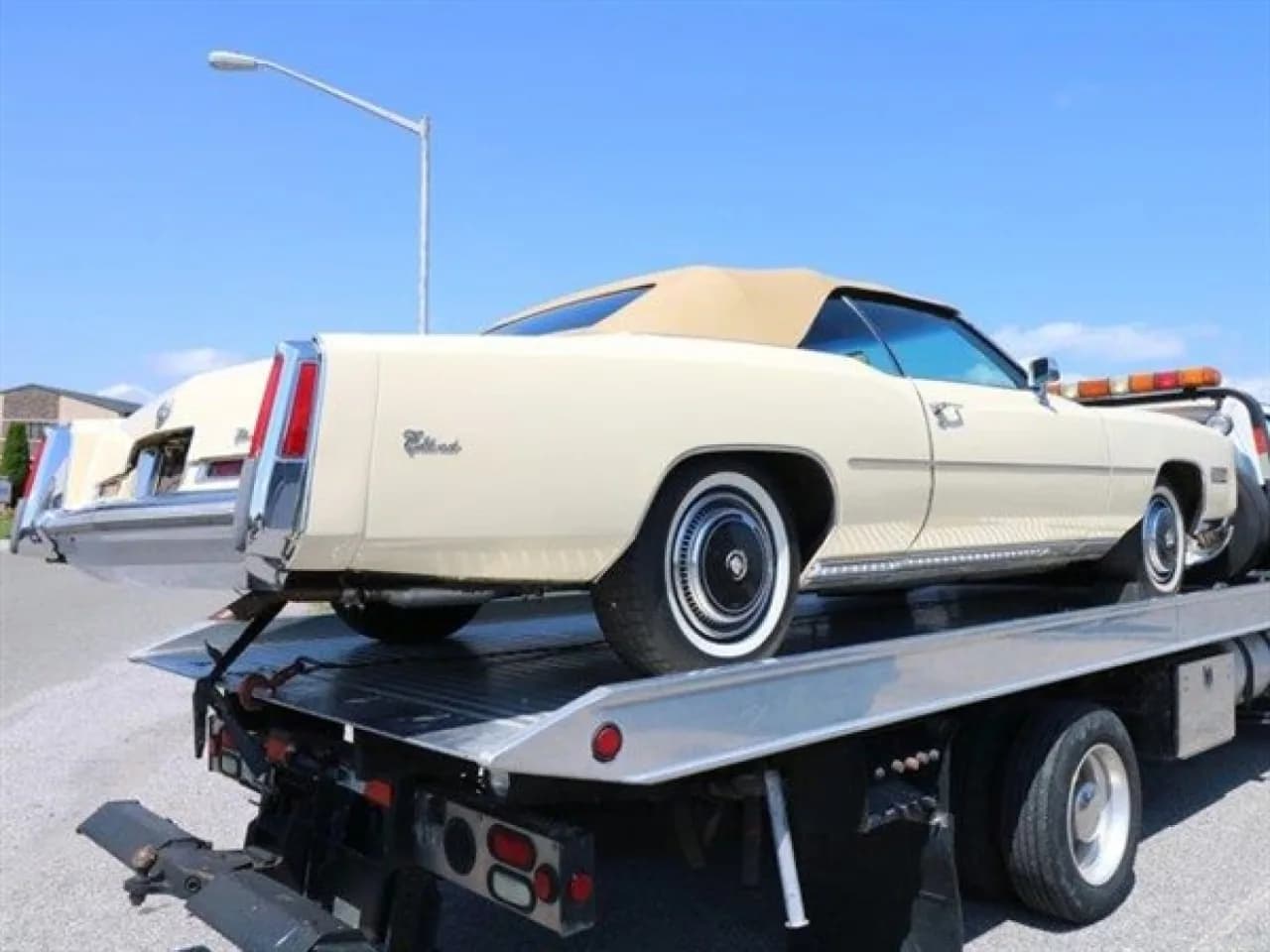 1976 Cadillac Eldorado - Thumbnail 4