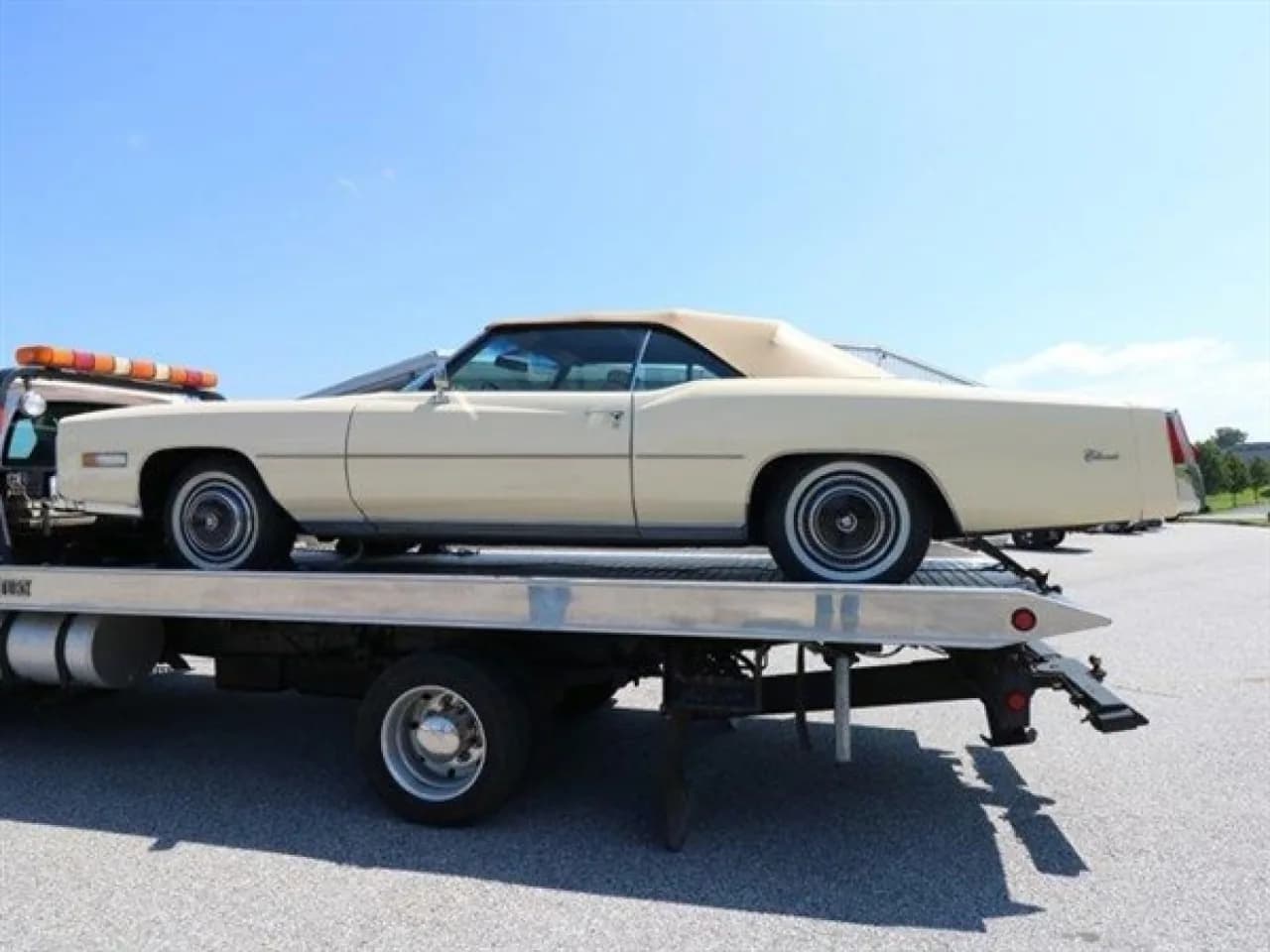 1976 Cadillac Eldorado - Thumbnail 2