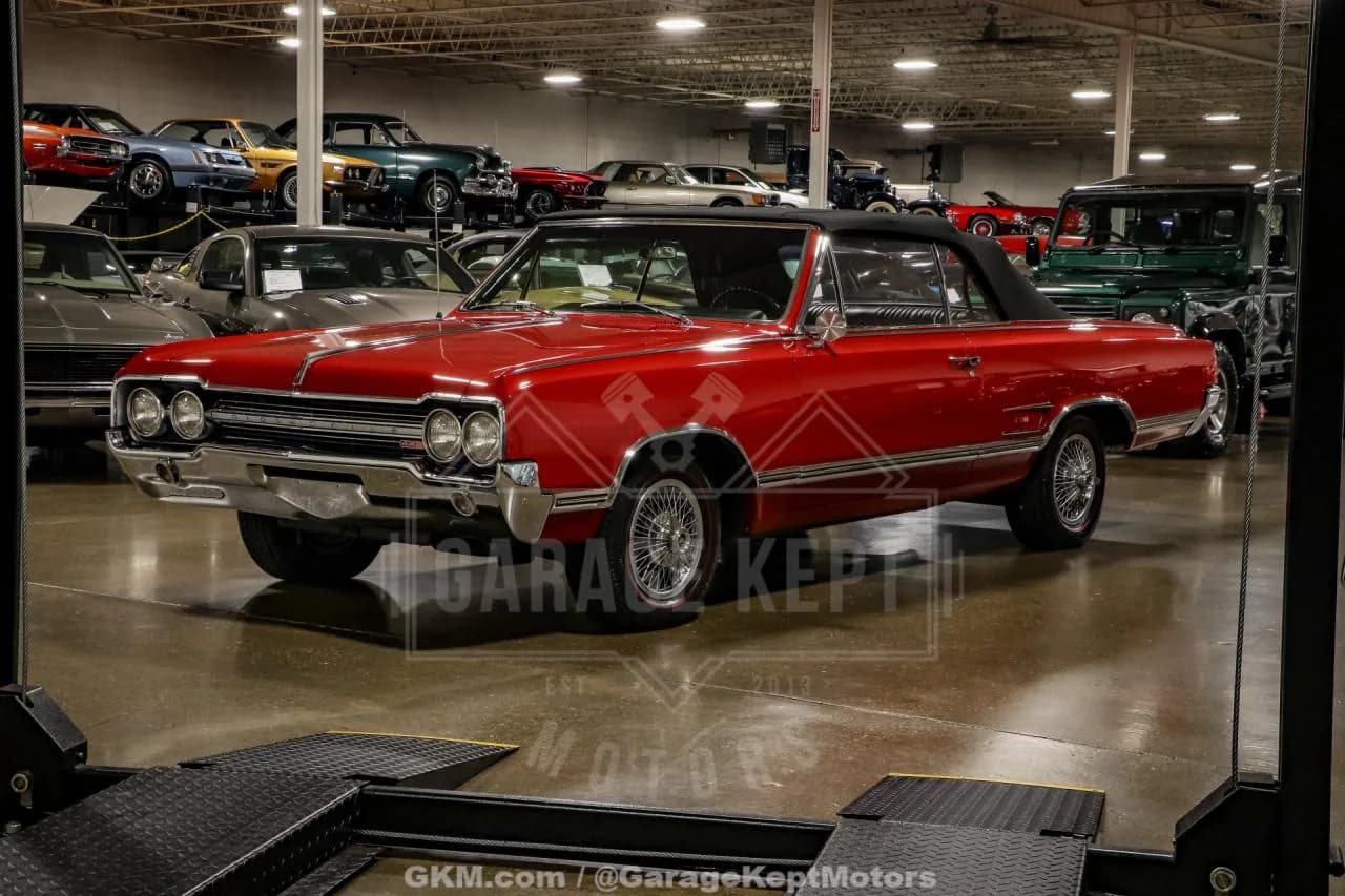 1965 Oldsmobile Cutlass 442 Convertible - Thumbnail 4