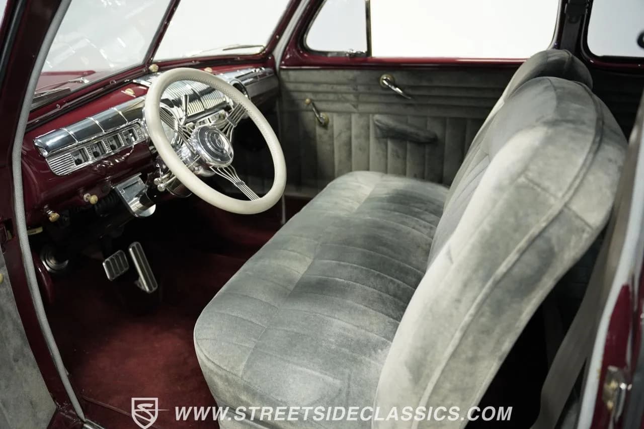 1948 Ford Coupe - Thumbnail 4