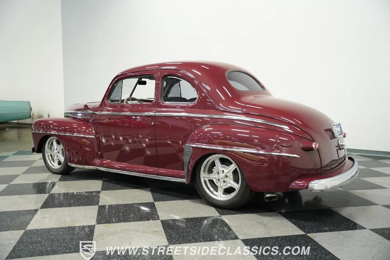 1948 Ford Coupe - Thumbnail 8
