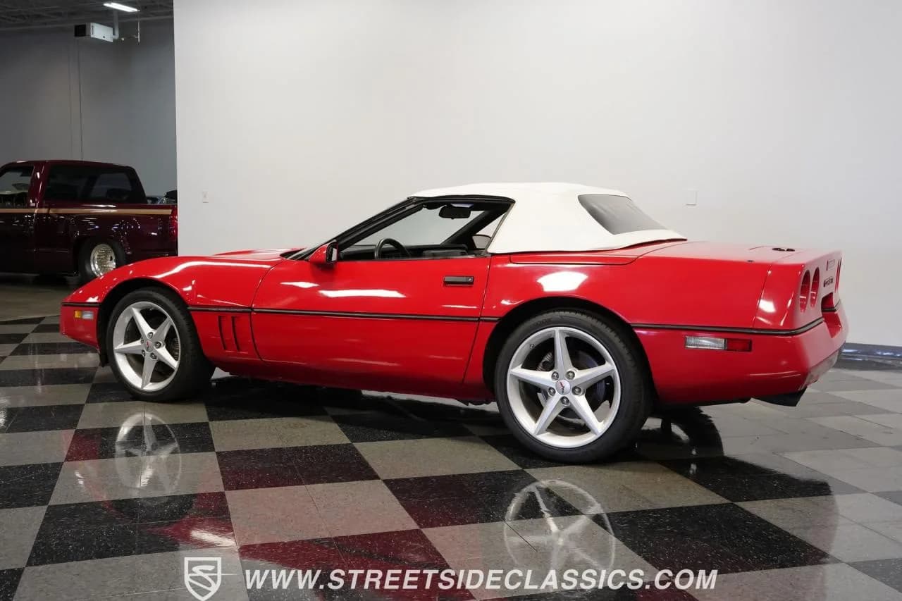 1989 Chevrolet Corvette Convertible - Thumbnail 8