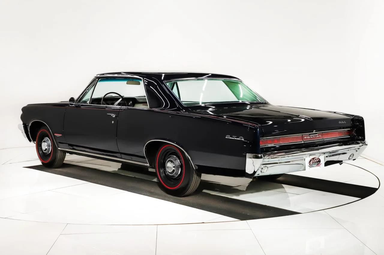 1964 Pontiac GTO - Thumbnail 5
